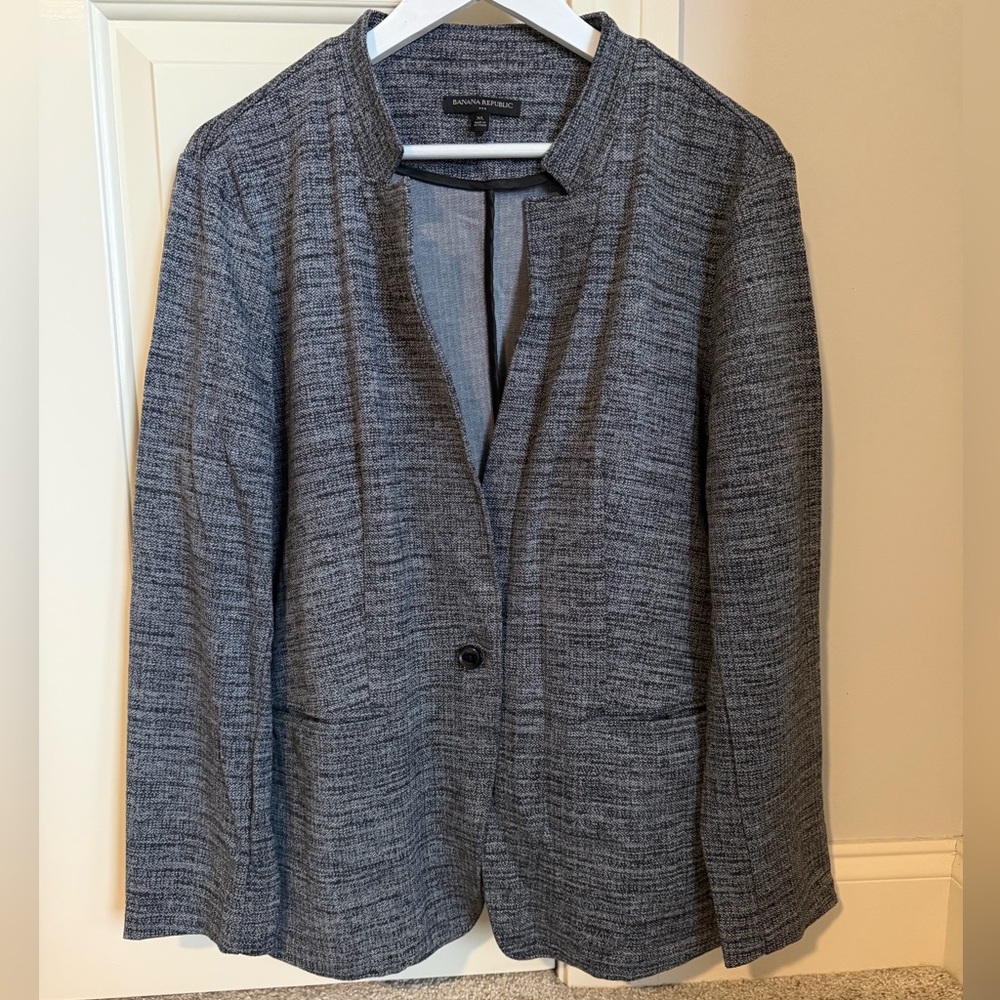 Banana Republic Charcoal Knit Blazer